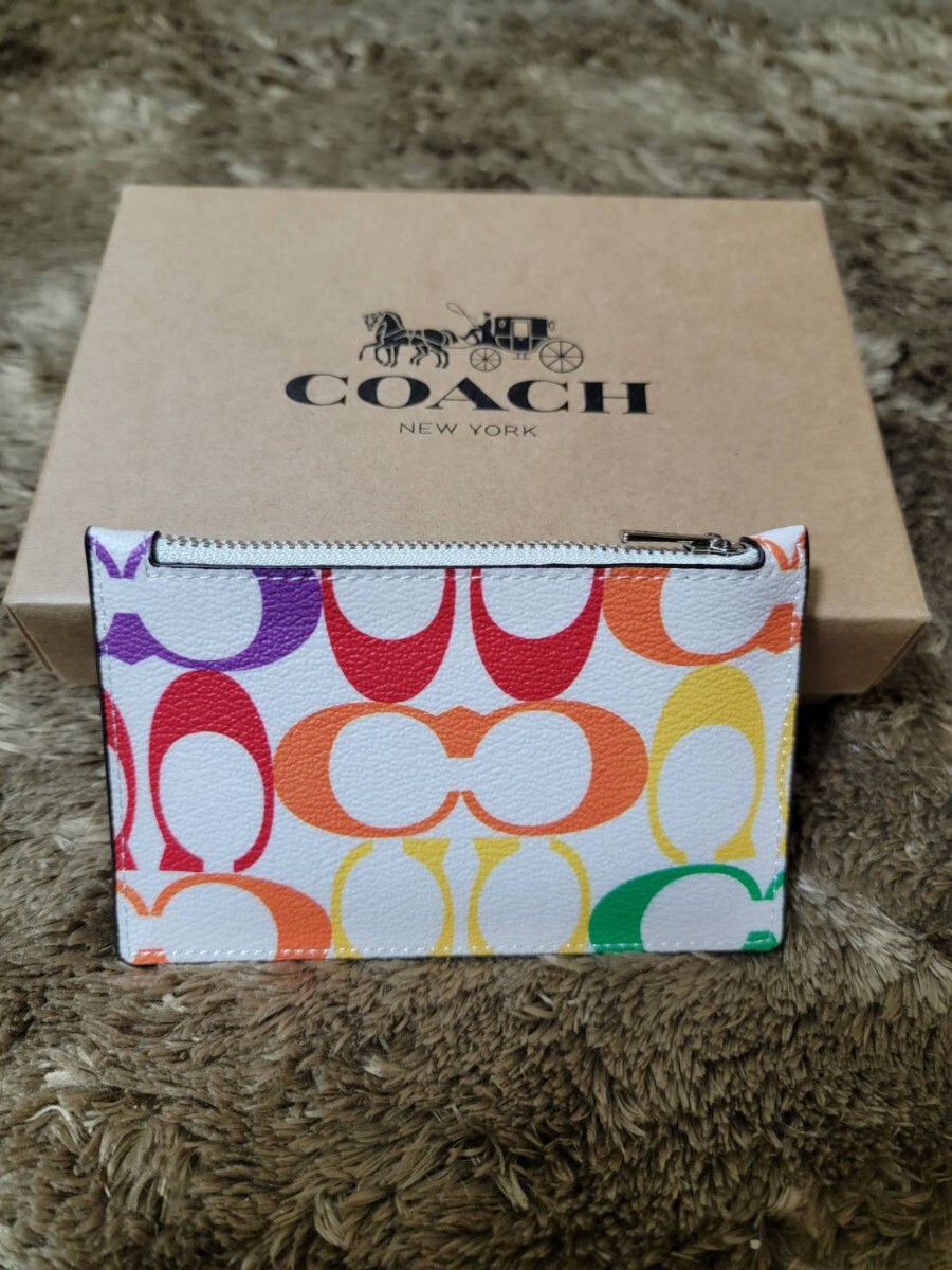 【1スタ】C-475 新品未使用 COACH ジップ カード ケース レインボー シグネチャー キャンバス コインケース 並行輸入品の画像1