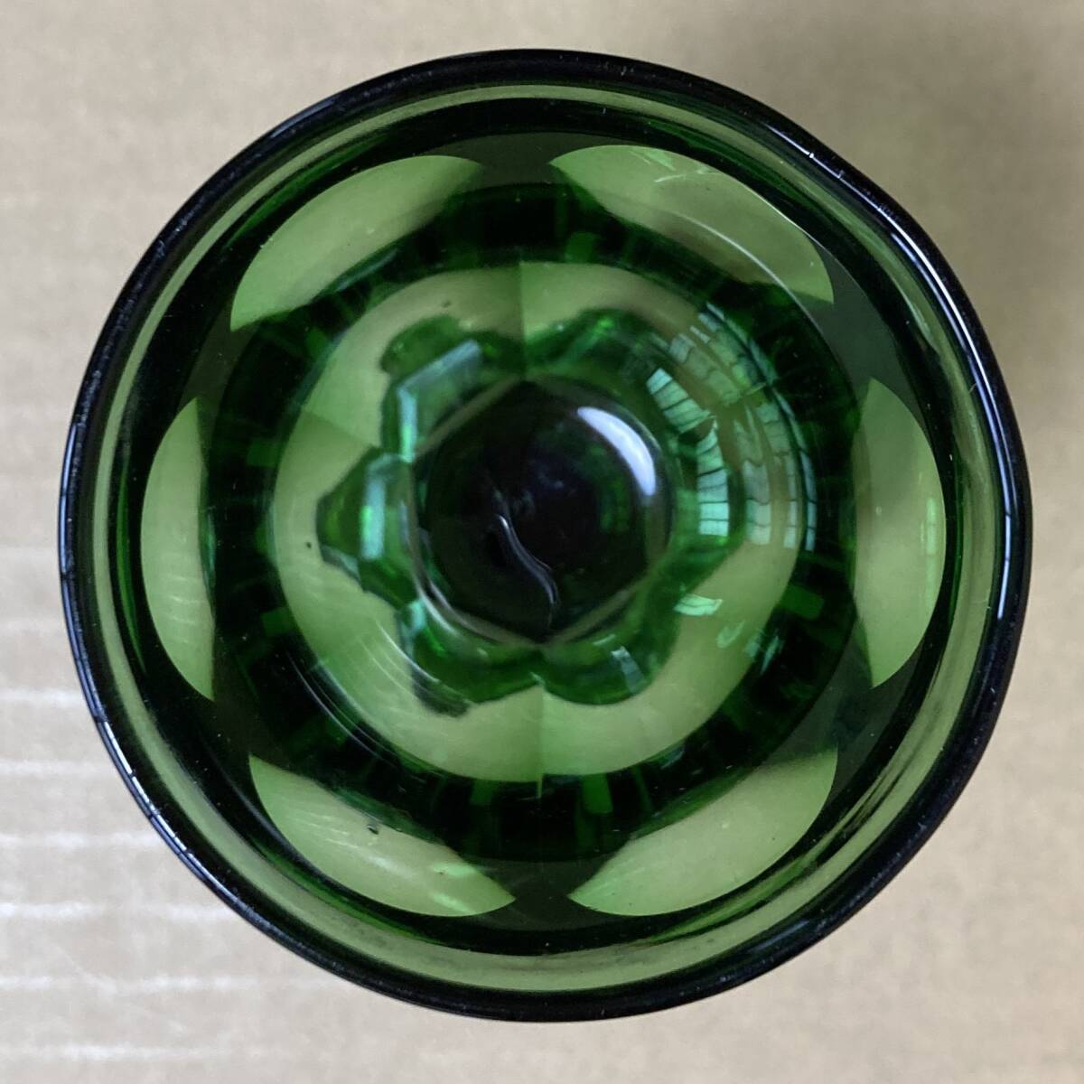 西洋緑色グラス 脚付き杯の画像6