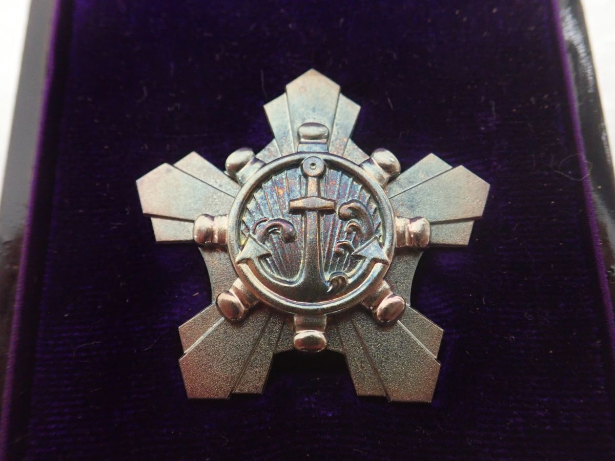 D327-60-M 希少・レア ②船員勤労章 船員 メダル 記章 徽章 日本軍 コレクション 勲章 アンティーク レターパックの画像4