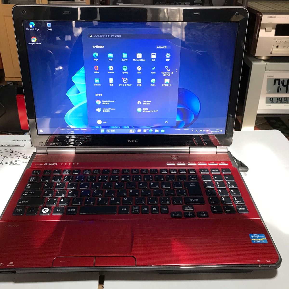 NEC LaVie ノートPC レッド Windows11   Blu-ray Core i5 美品　