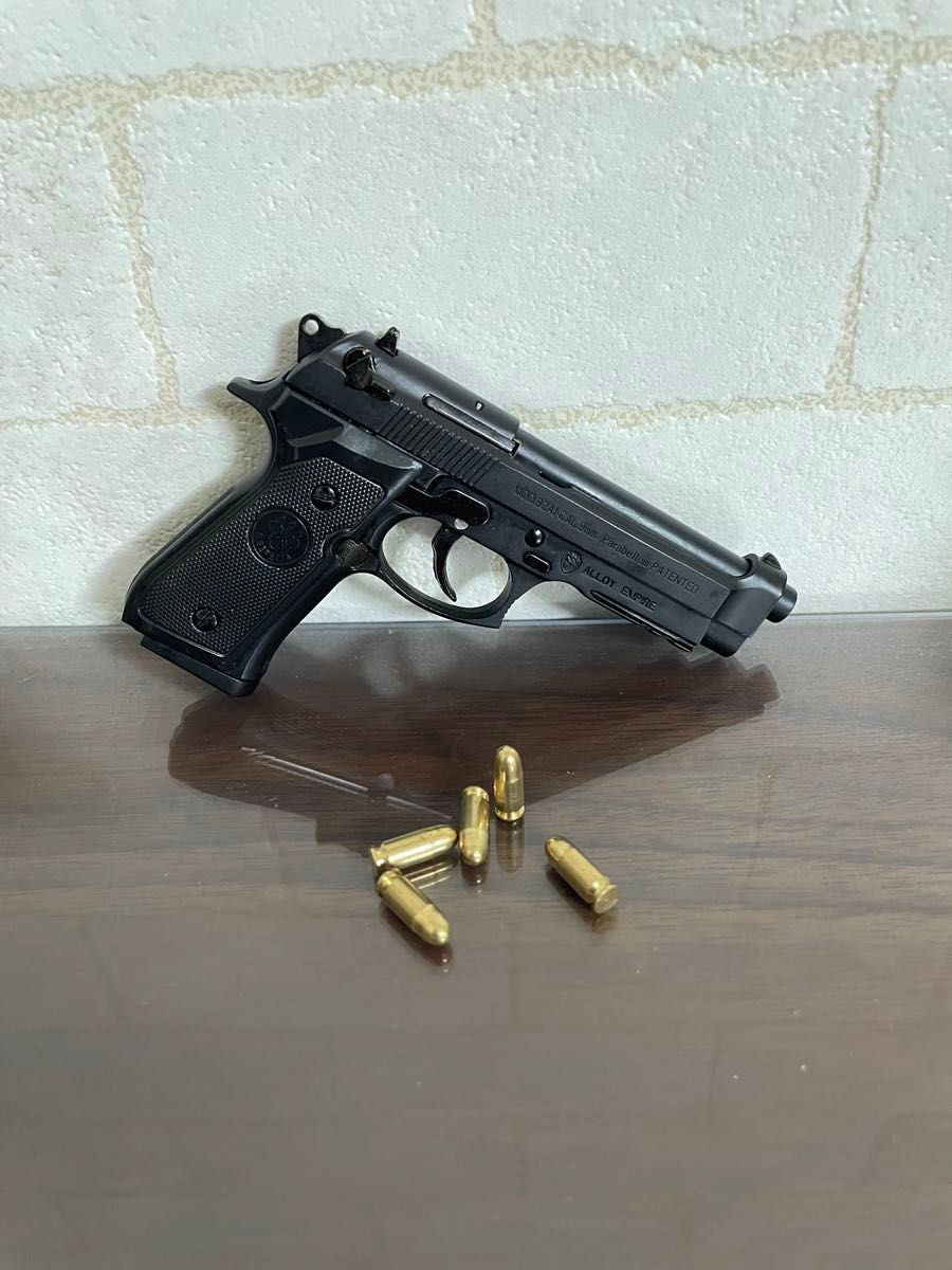 m92f 1/2スケール 金属製ミニチュア モデルガン 排莢式 ベレッタ m92f 1/2スケール 金属製ミニチュア モデルガン 排莢式 ベレッタ
