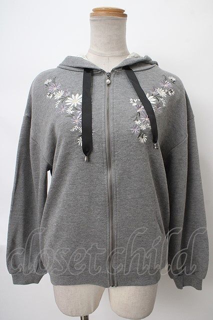 axes femme / flower embroidery Parker M gray Y-24-04-03-038-AX-TO-SZ-ZY