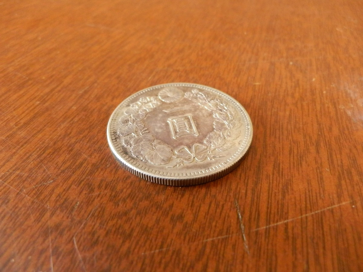 貨幣 硬貨 日本古銭 01 / 銀貨 新1円銀貨 一圓 明治三十四年 直径:38.1mm 重量:26.9g レア アンティークの画像2