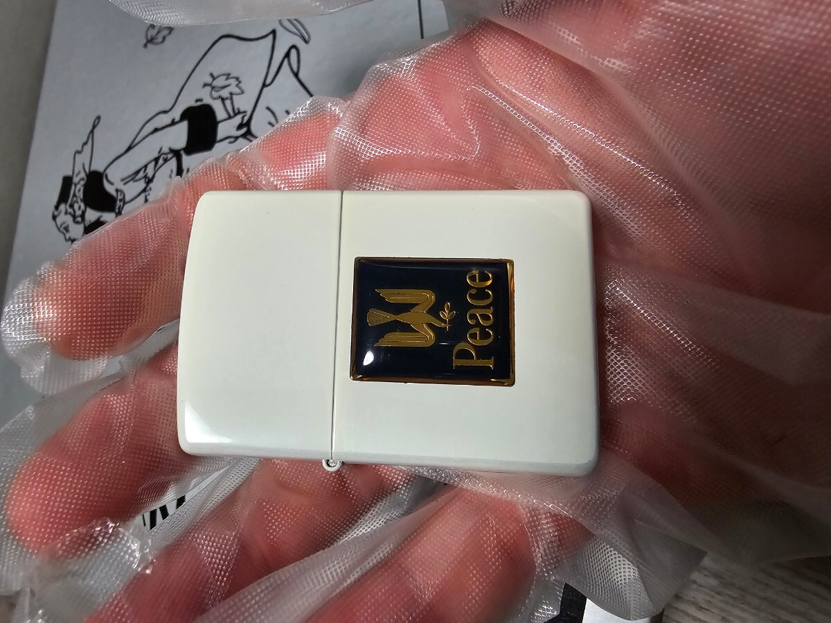 ZIPPO ピース　Peace ホワイト　White 2000年製_画像2