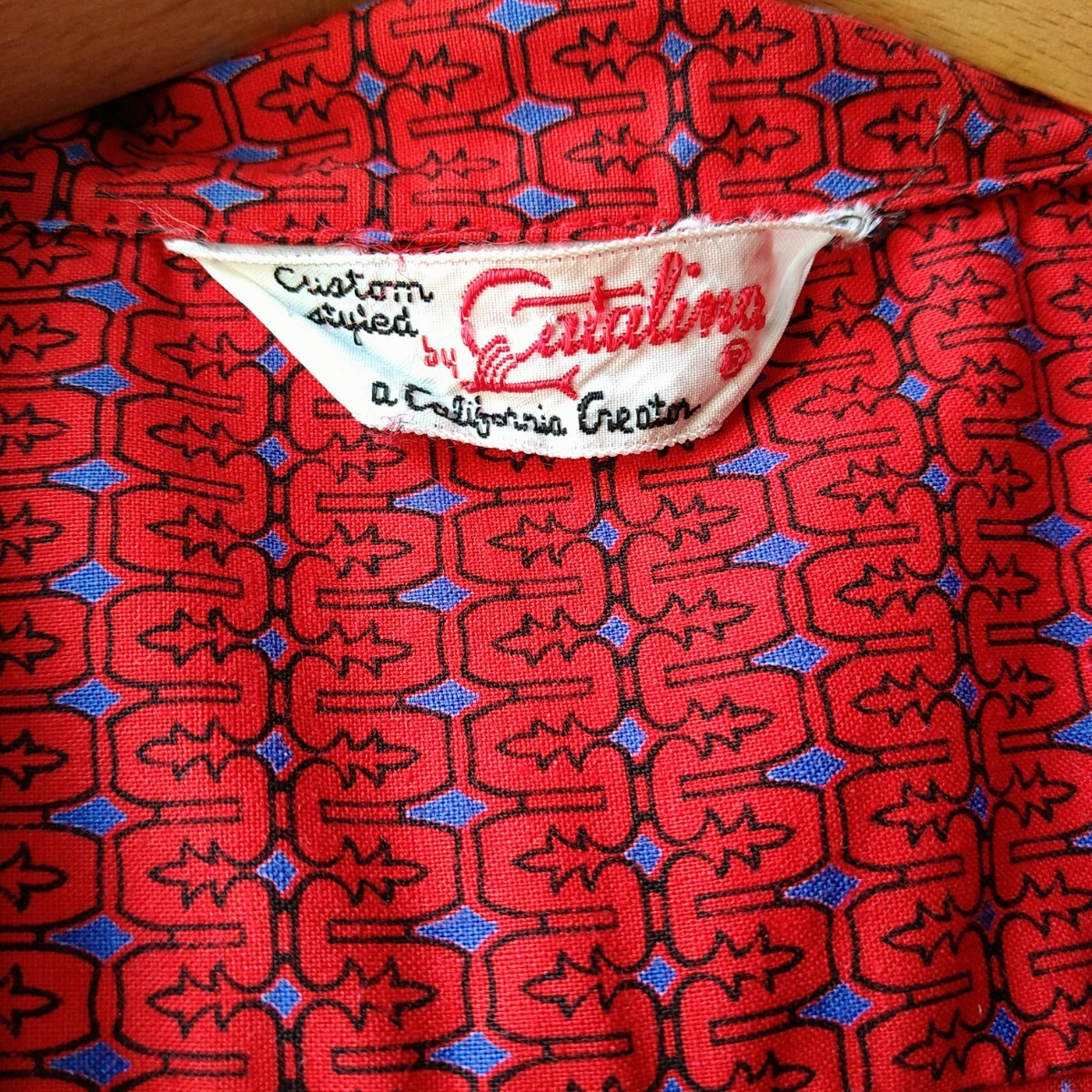 60s ヴィンテージ catalina California半袖シャツ イタリアンカラー オープンカラー Large アトミック柄 赤 50s ロカビリー 美品の画像8