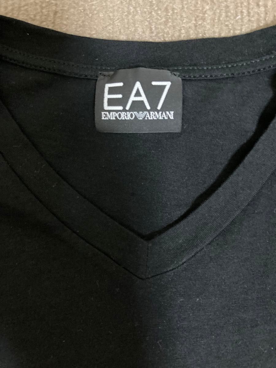 エンポリオアルマーニ　EA7   Tシャツ