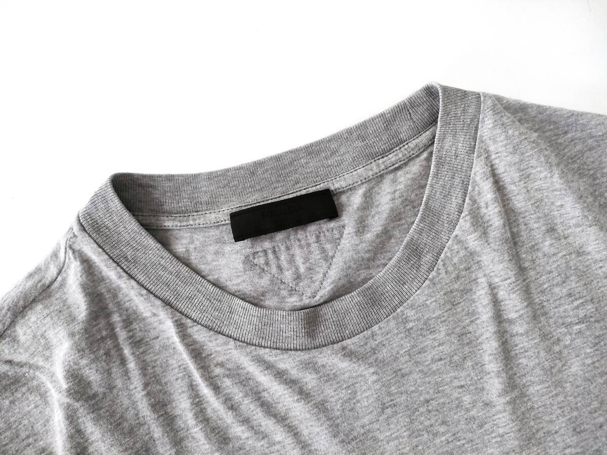 Prada パックT グレー L クルーネック 丸首 メンズ プラダ 最高級 Tシャツ ブラック カットソー ロゴ プレーン ブランク 無地の画像7