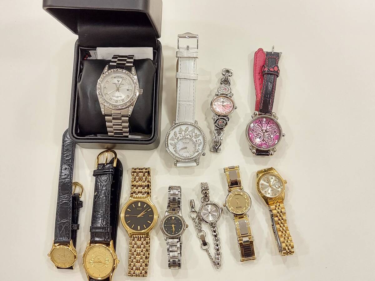 1947 時計 まとめ 11本★SEIKO ANNA SUI IZAX VALENTINO FOCE LIONS マンハッタン ジャンク 腕時計 まとめ レディース メンズ 美品ありの画像1