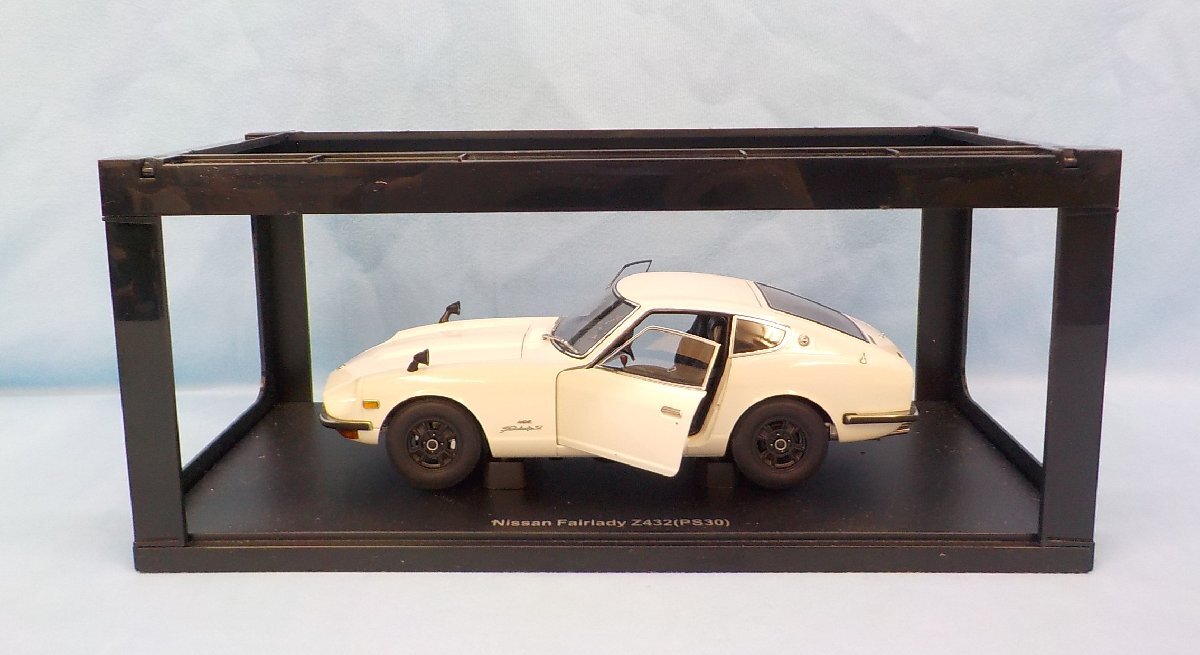 ◆ミニカー オートアート 1/18 NISSAN FAIRLADY Z Z432 White 77438 日産 フェアレディZ PS30 S30 美品の画像1