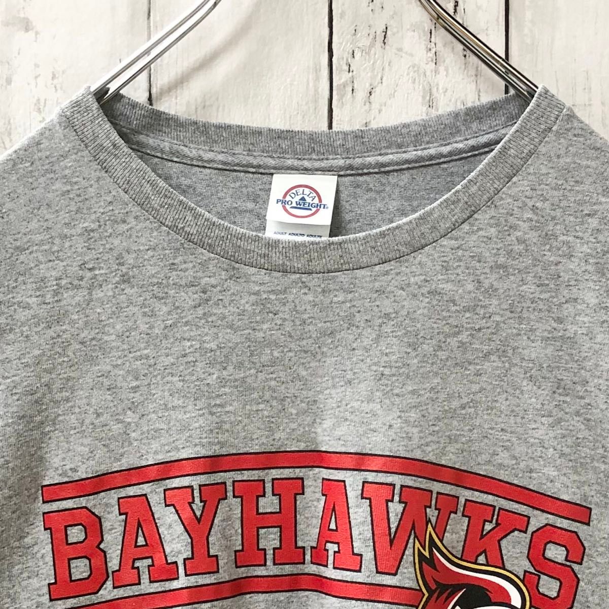 デルタ US アメリカ古着 BAY HAWKS チーム 両面プリント 半袖Tシャツ XL