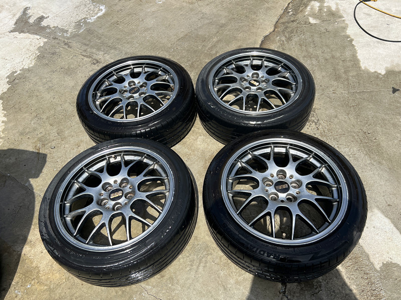 BBS RG-R RG714 17×7.5J+48 100/5H 　 215/45R17 　４本セット　傷あり　プリウス　レガシィ　86　ウィッシュ_画像1