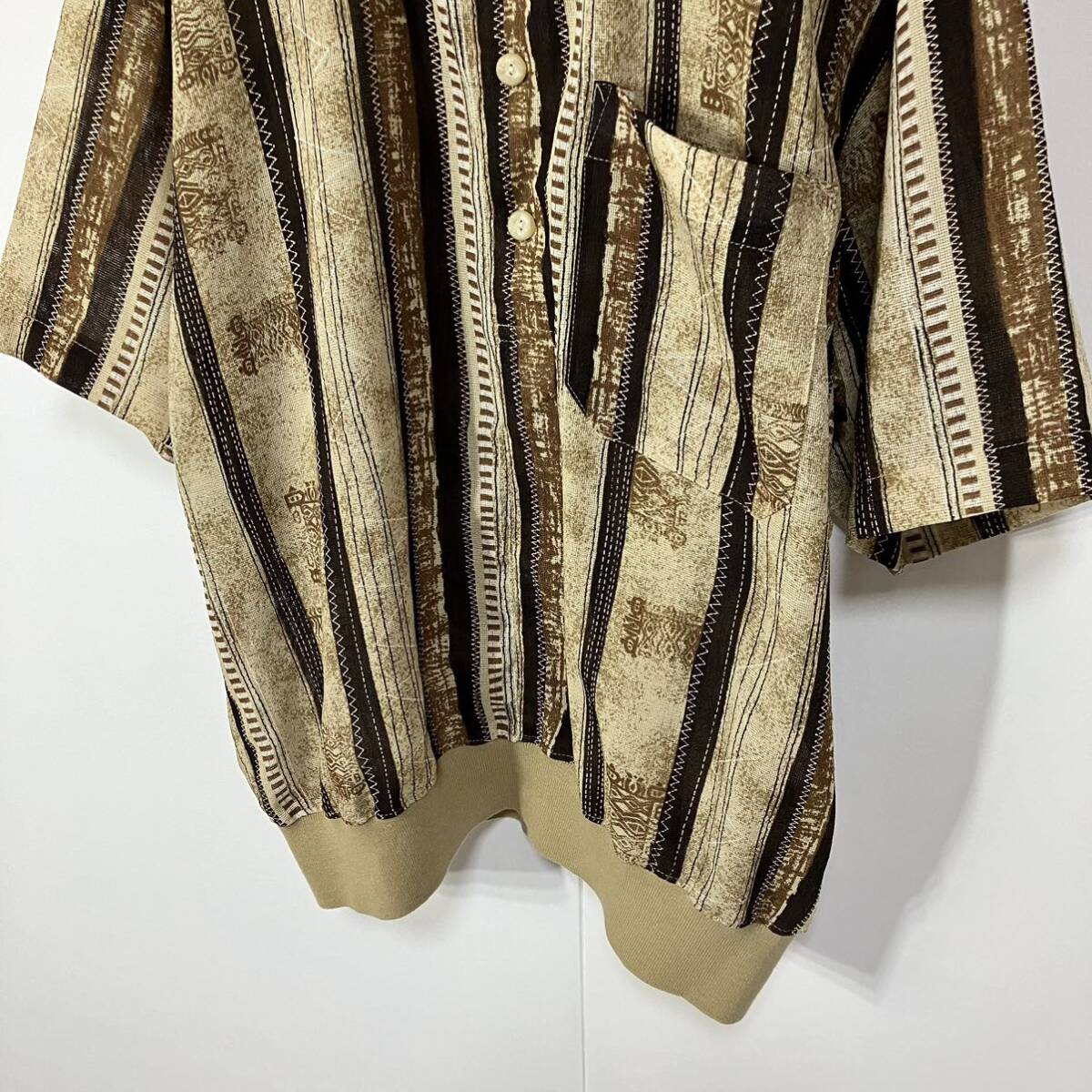 古着 ヴィンテージ アート デザイン レトロ シースルー スタンドカラー ハーフボタン ポケット 裾リブ 半袖 プルオーバー シャツ Mの画像7