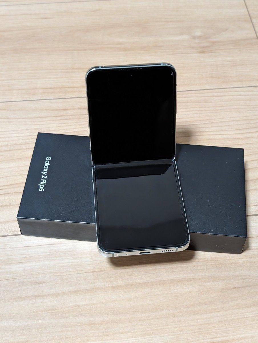 Galaxy Z Flip5 ミント 512 GB SIMフリー SAMSUNG スマートフォン　折りたたみスマホ サムスン