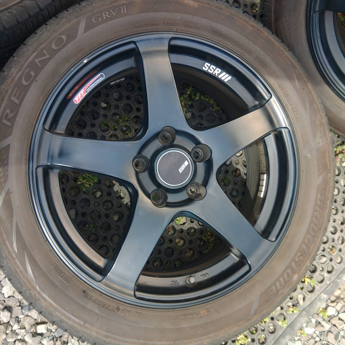 SSRアルミホイールセットきれいめ4本セット205/55R17ブリヂストンレグノGRVⅡステップワゴンストリームノアヴォクシーキックスセレナ_画像3