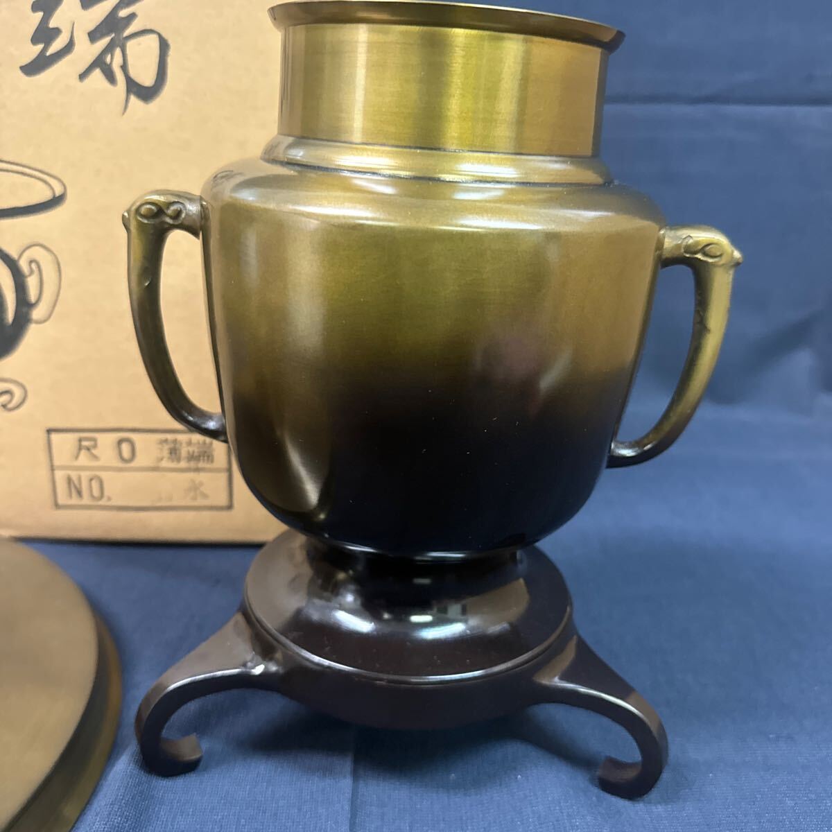 ◆未使用保管品 華道具 唐金製 薄端 山水 約4.3kg 金属製 花入 花瓶 生け花 フラワーベース インテリア アンティーク コレクション 158-60