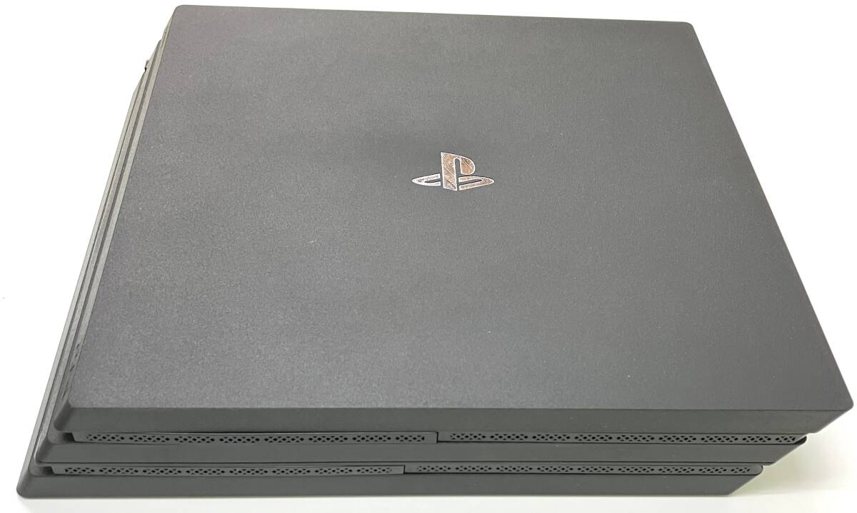 【7396】PS4 Pro CUH-7200B コントローラ2つ付き ケーブル付き 箱付き プレステーション4 通電確認済 プレステ ゲーム機_画像5