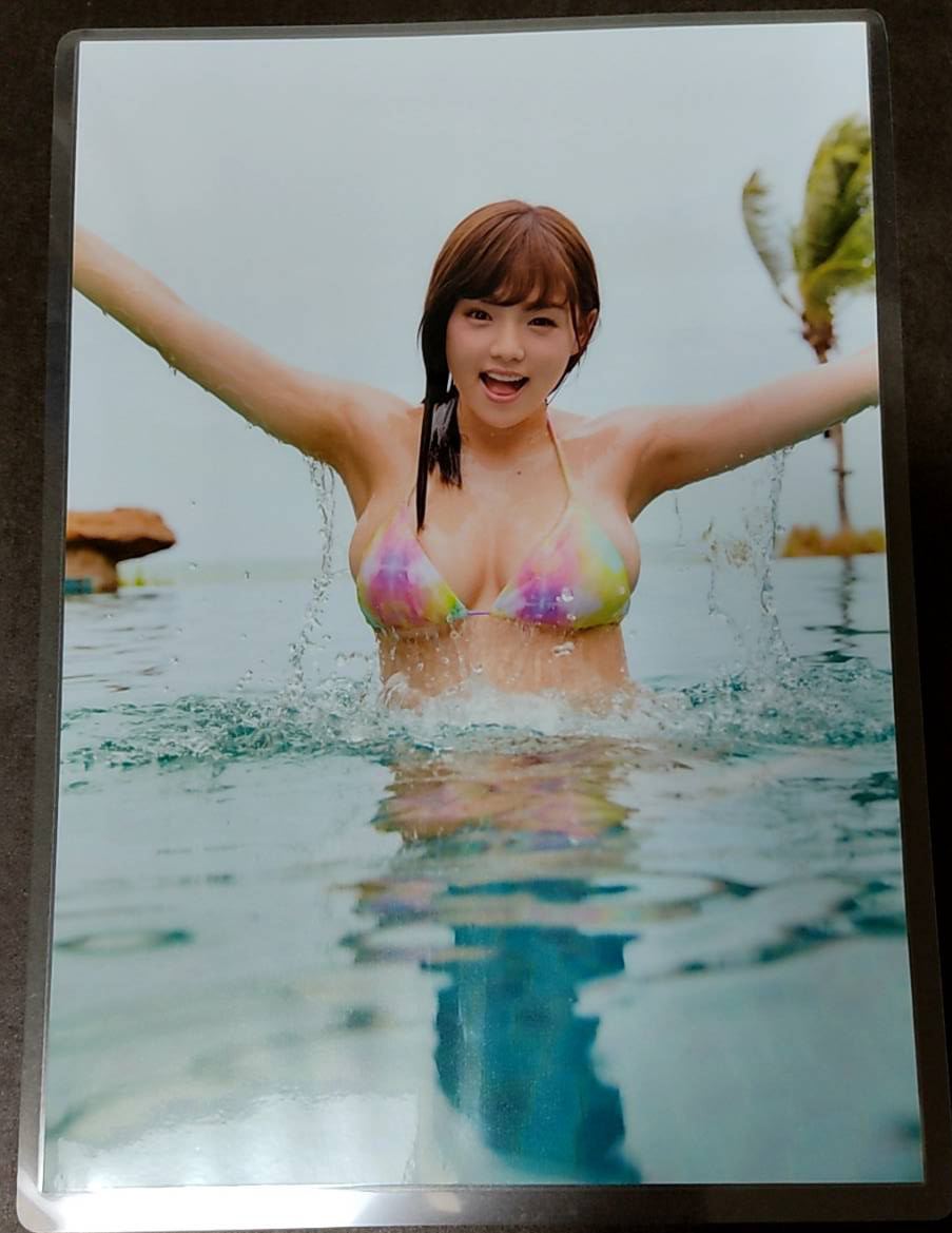 篠崎愛［ラミネート加工］切り抜き 別冊ヤングチャンピオン 2015年12月 8ページ 巨乳 グラビア 美尻 B5サイズ/管理番号篠崎愛 別冊1_画像6