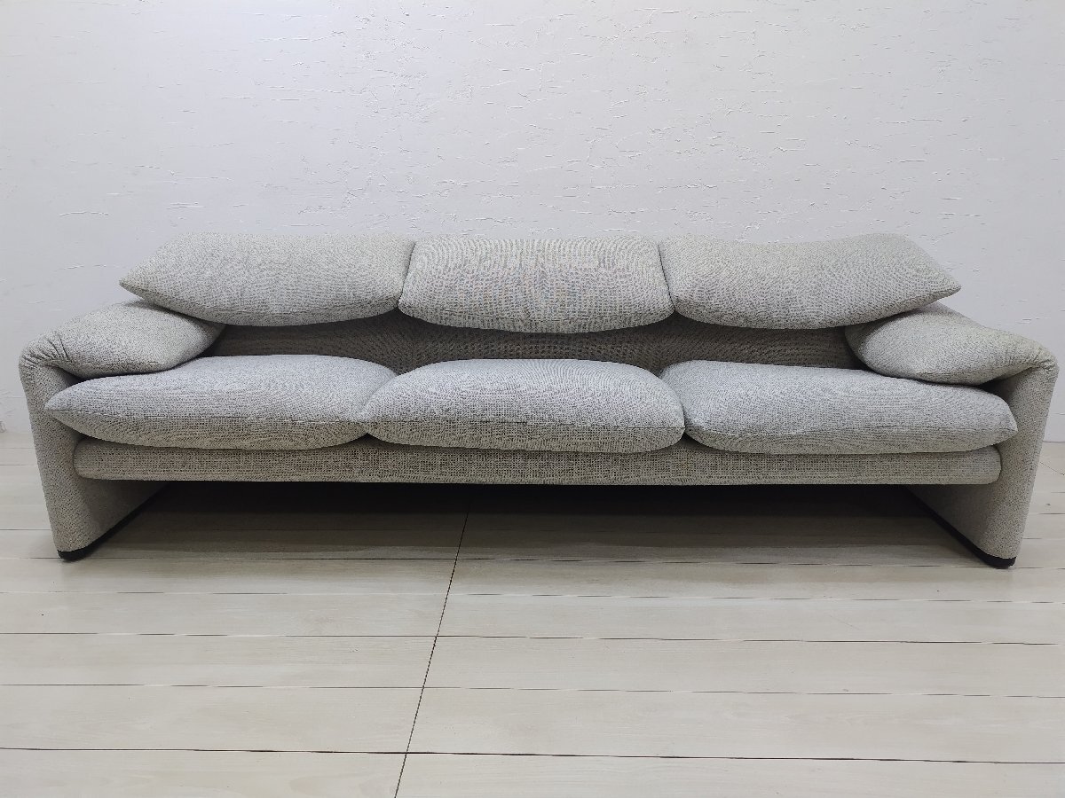 Cassina カッシーナ MARALUNGA マラルンガ 3P ソファ 106万～ ファブリック ヴィコ・マジストレッティ 675 MARALUNGAの画像1