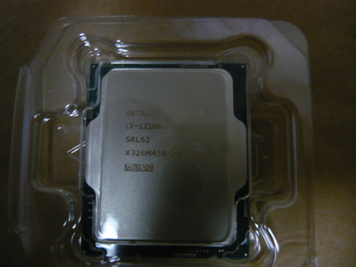 CPU インテル Core i3　12100 プロセッサー LGA1700　CPUクーラー付き PCパーツ_画像1