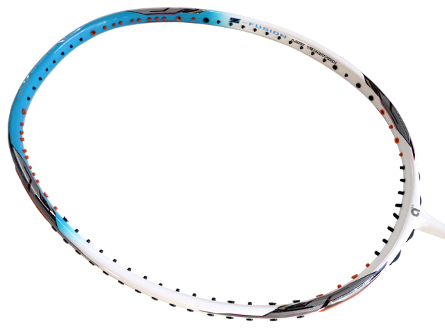 ◆送料込◆apacs◆Z-FUSION WHITE/BLUE◆5U◆Hi-SPEED＆POWER◆6.4mm Extra Slim Shaft◆バドミントンラケット◆ホワイトブルー◆白青