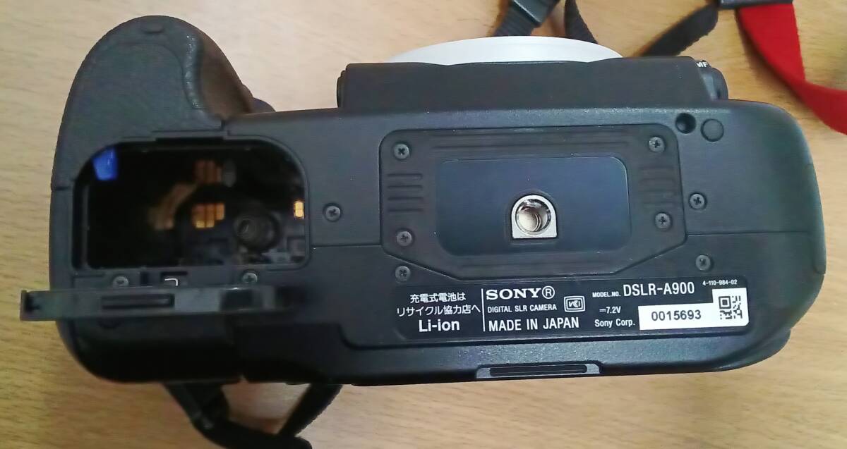 【SONY】デジタル一眼レフ α900 DSLR-A900 + レンズ4点 + HVL-F58AMスピードライト コンパクトフラッシュ8GB付 まとめ出品 通電確認済の画像7