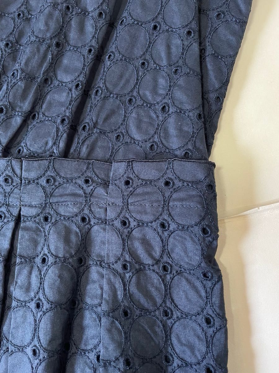 【新品 未使用】23区 ワンピース サークル刺繍 小さいサイズ34(S) 濃紺ネイビー フォーマル 綿コットン セレモニー レース
