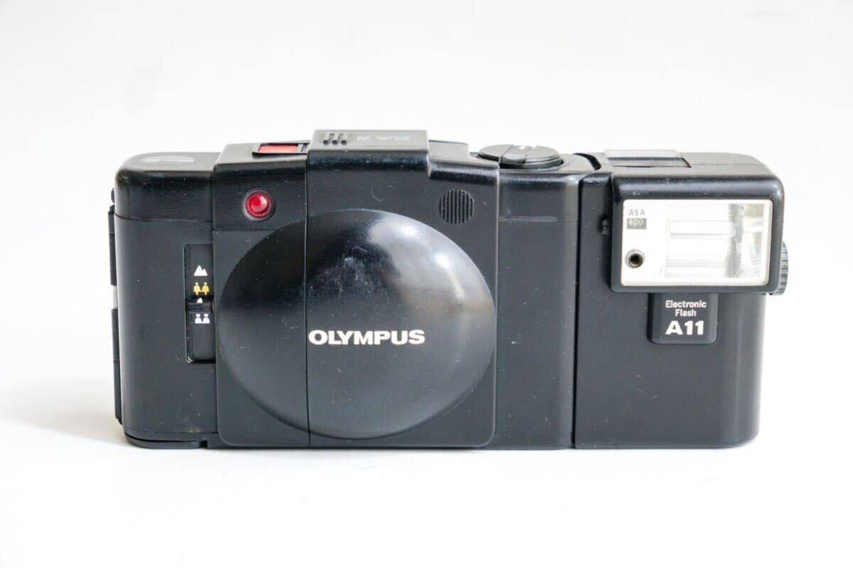 【動作品・ジャンク扱い】OLYMPUS XA2 A11ストロボユニット付き カプセル型 コンパクトフィルムカメラ 昭和レトロ 現状品の画像2