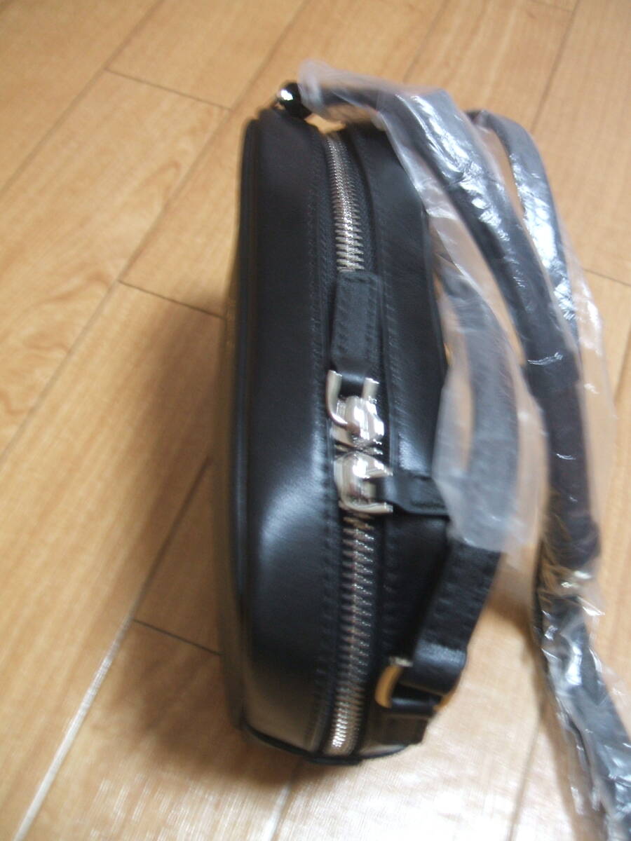 new goods * Agnes B * cow leather black shoulder bag * small .. popular commodity!