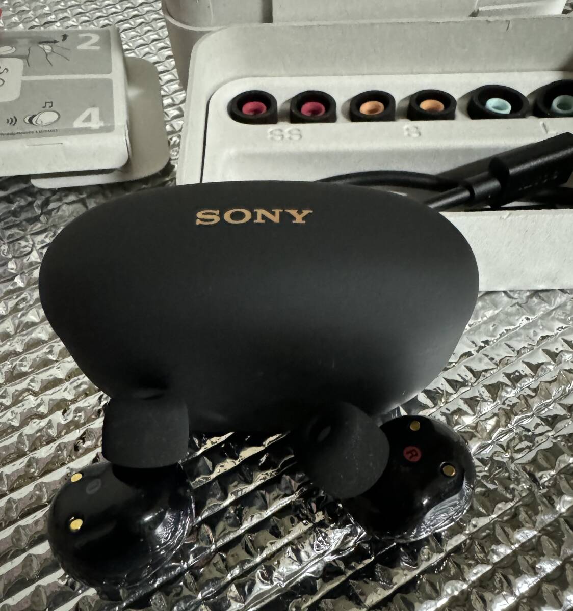 SONY WF-1000XM5 complete wireless headphone 