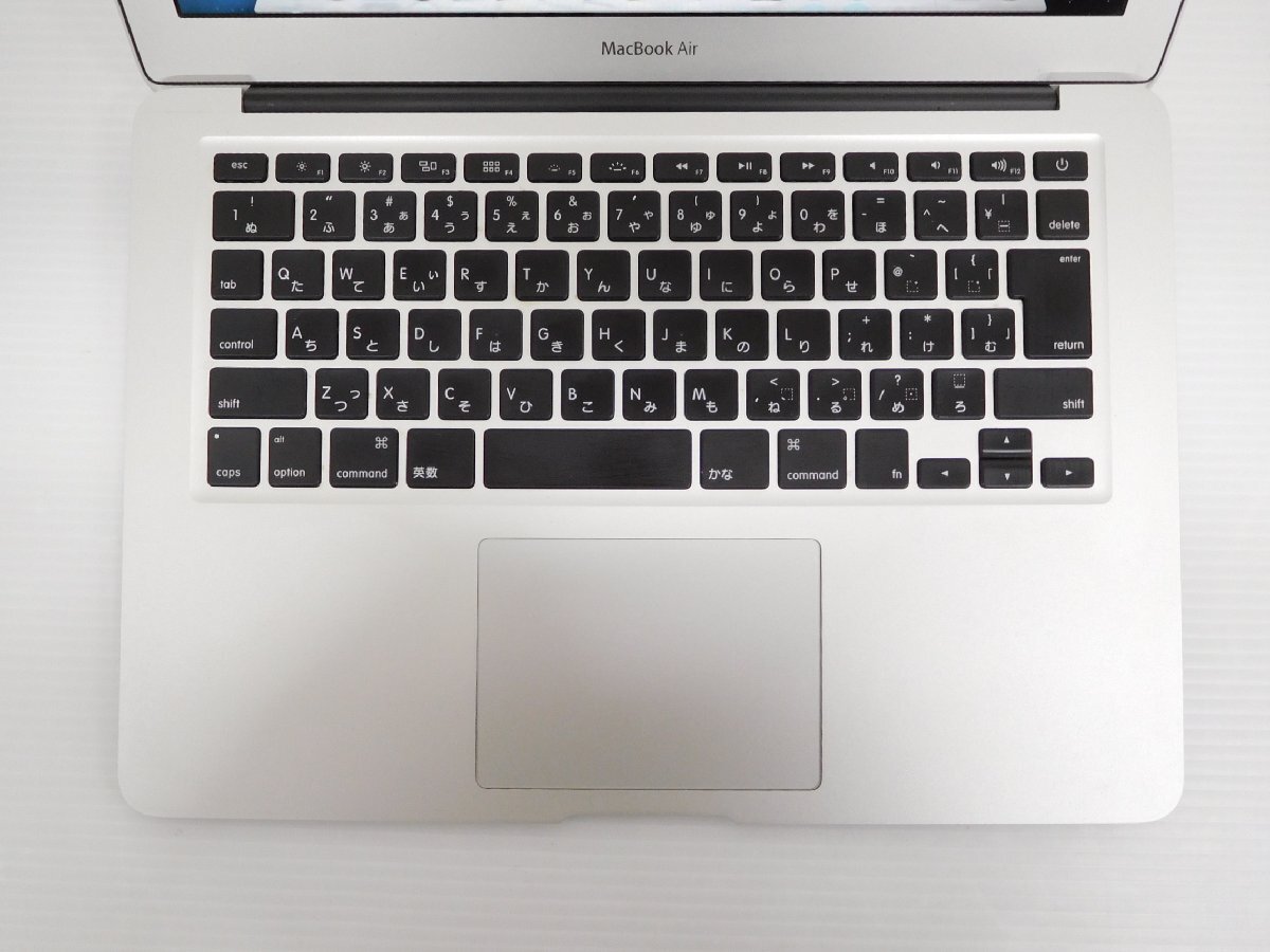MacBook AIR　A1466■Core i7　8GB(メモリ)　256GB(SSD)　13.3型■MacOS 10.8.5■アップル　Apple■_画像3