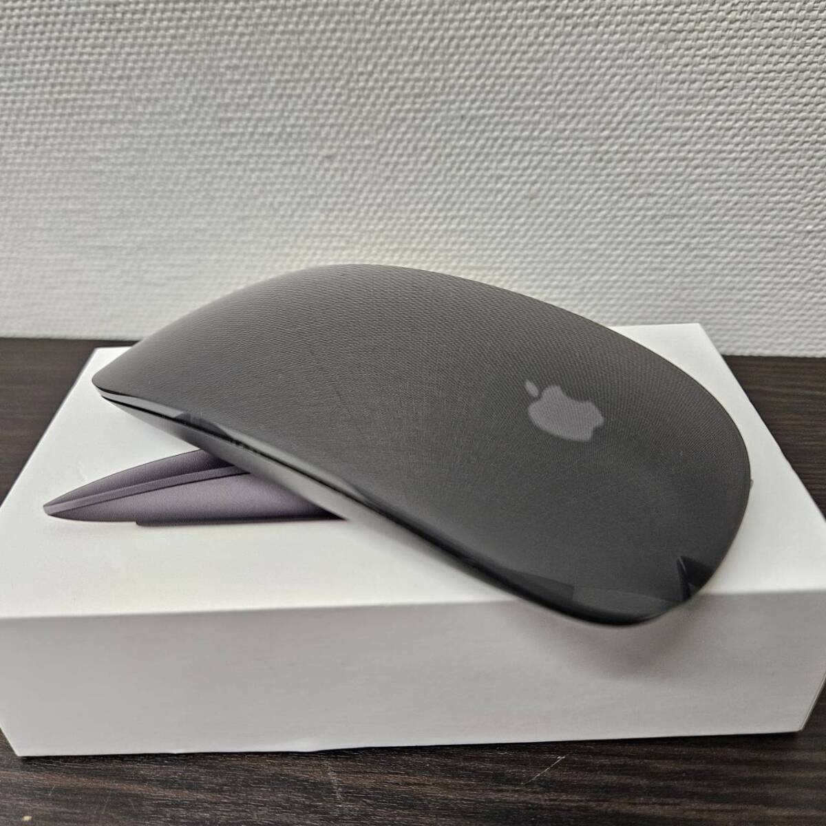 送料600円～ ジャンク 動作未確認 Apple Magic Mouse2 A1657 マジックマウスの画像2