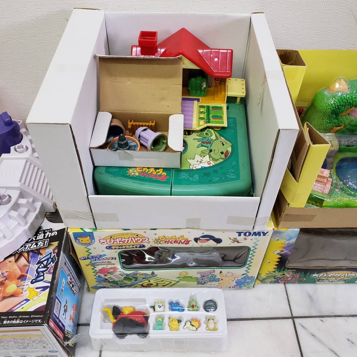  present condition goods TOMY BANDAI Pokemon The * Pokemon Battle 2 Mini Mini .... Pokemon action Battle tower figure doll other large amount summarize 