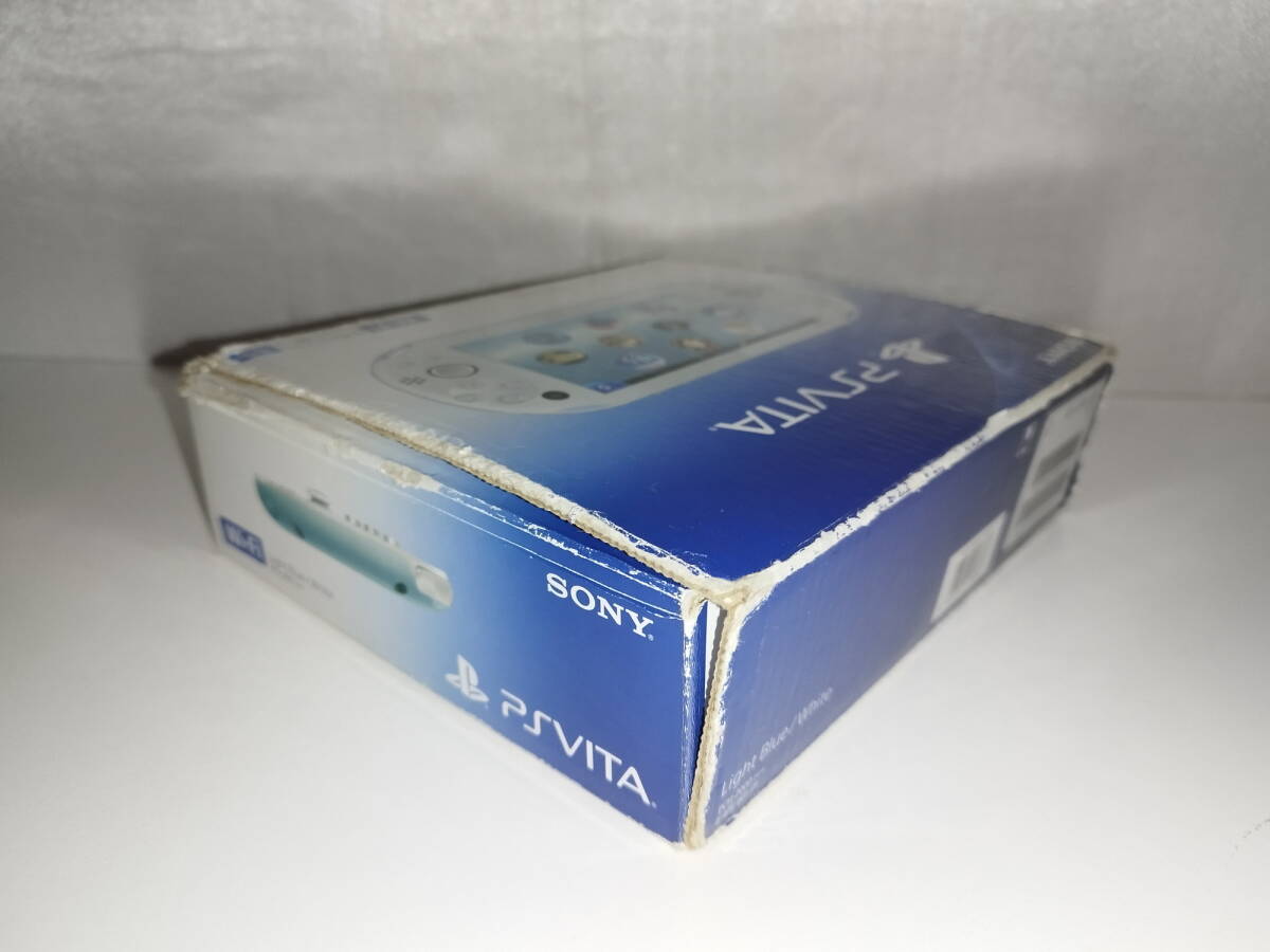 【中古品】 PSVITAハード PlayStation Vita本体 Wi-Fiモデル ライトブルー・ホワイトPCH-2000の画像3