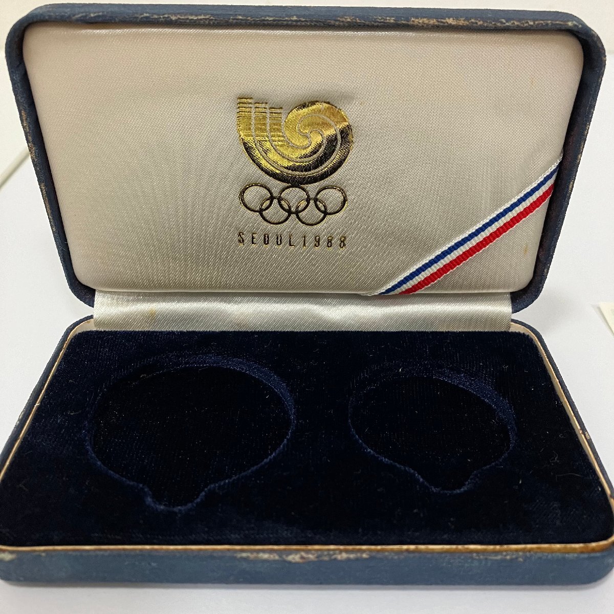 【H71499】記念メダル 記念硬貨 記念コイン 2枚セット！ 1988年 ソウルオリンピック 硬貨  ケース付き 現状品の画像9