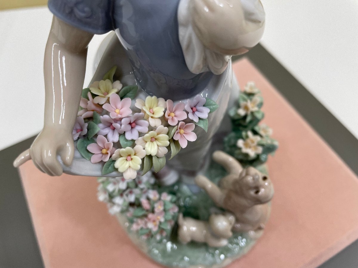 【T54164】LLADRO リヤドロ A romp in the garden 僕と遊ぼう 6907 中古品の画像8