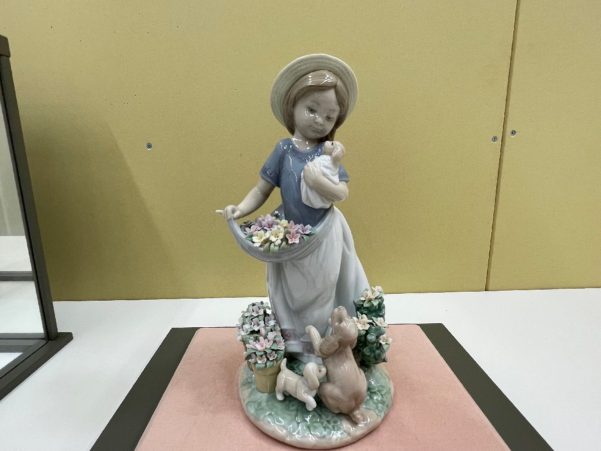 【T54164】LLADRO リヤドロ A romp in the garden 僕と遊ぼう 6907 中古品の画像4