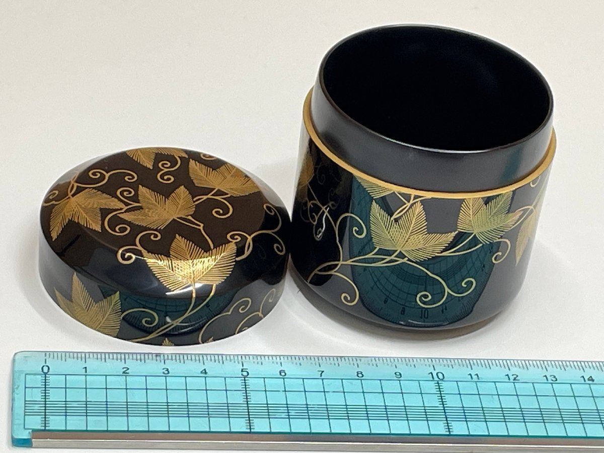 [U58575].. lacqering .[ small river . light ] work pine Tang . lacqering blow snow tea caddy gold paint also box tea utensils beautiful goods 