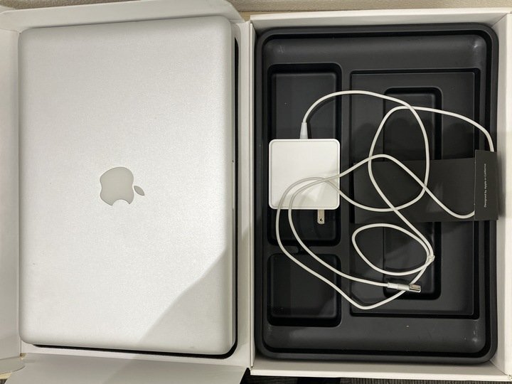 【I59794】MacBook Pro MD313J/A 箱 充電器 ジャンク品_画像7