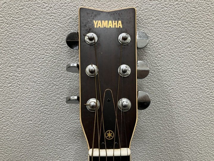 【I77316】 YAMAHA アコースティックギター FG‐301 ヤマハ ギター 弦楽器 ハードケース付 中古品の画像2