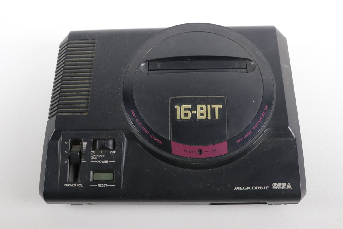 SEGA MEGA DRIVE 16-BIT HAA-2510 セガ メガドライブ ゲーム機 本体 テレビゲーム 003JYNJO32の画像1