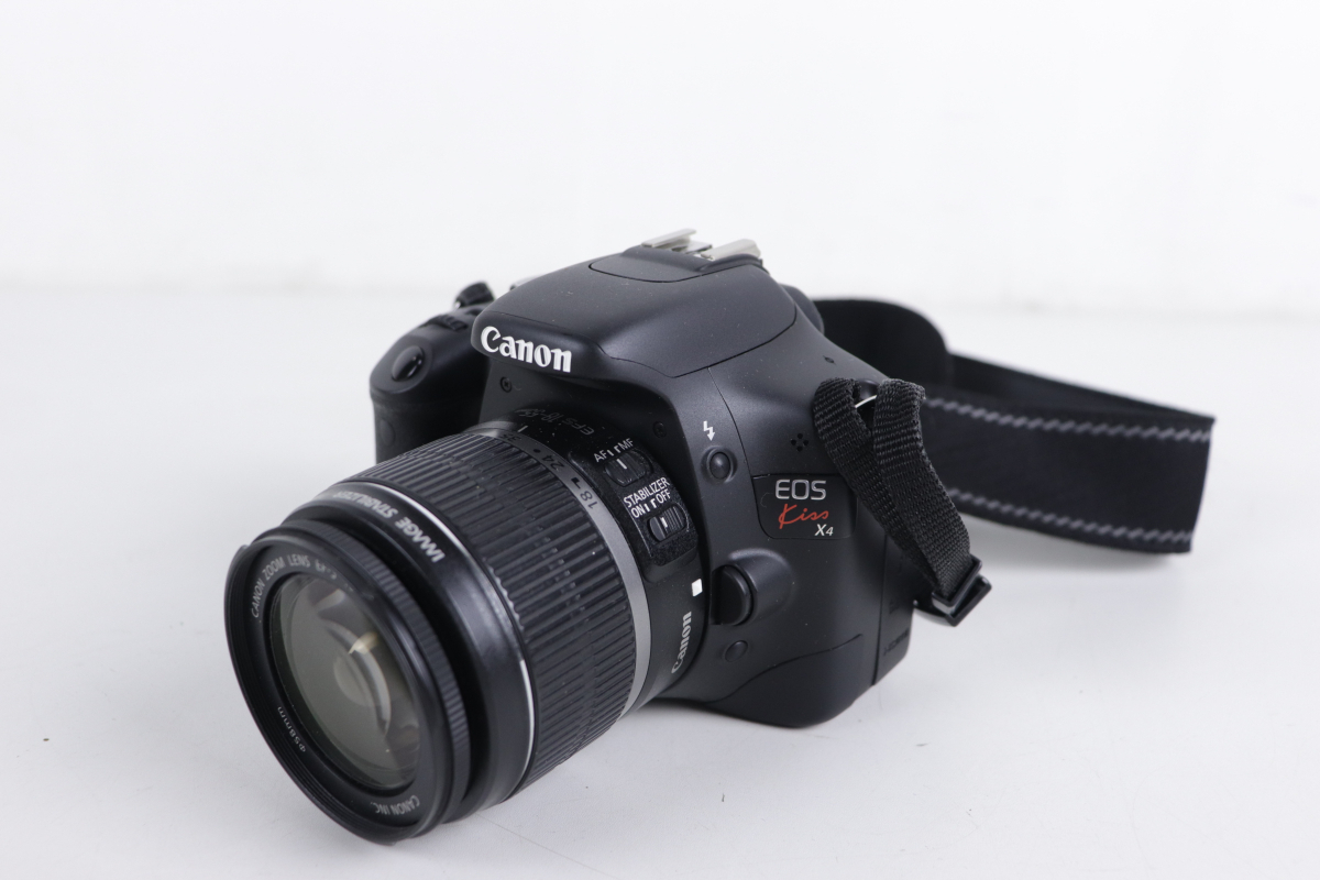 ★【動作未確認】Canon EOS kiss X4 EF-S 18-55mm 1:3.5-5.6 IS 58mm キャノン レンズ付 55-250mm 1:4-5.6 一眼レフ カメラ 030JILJH95_画像2