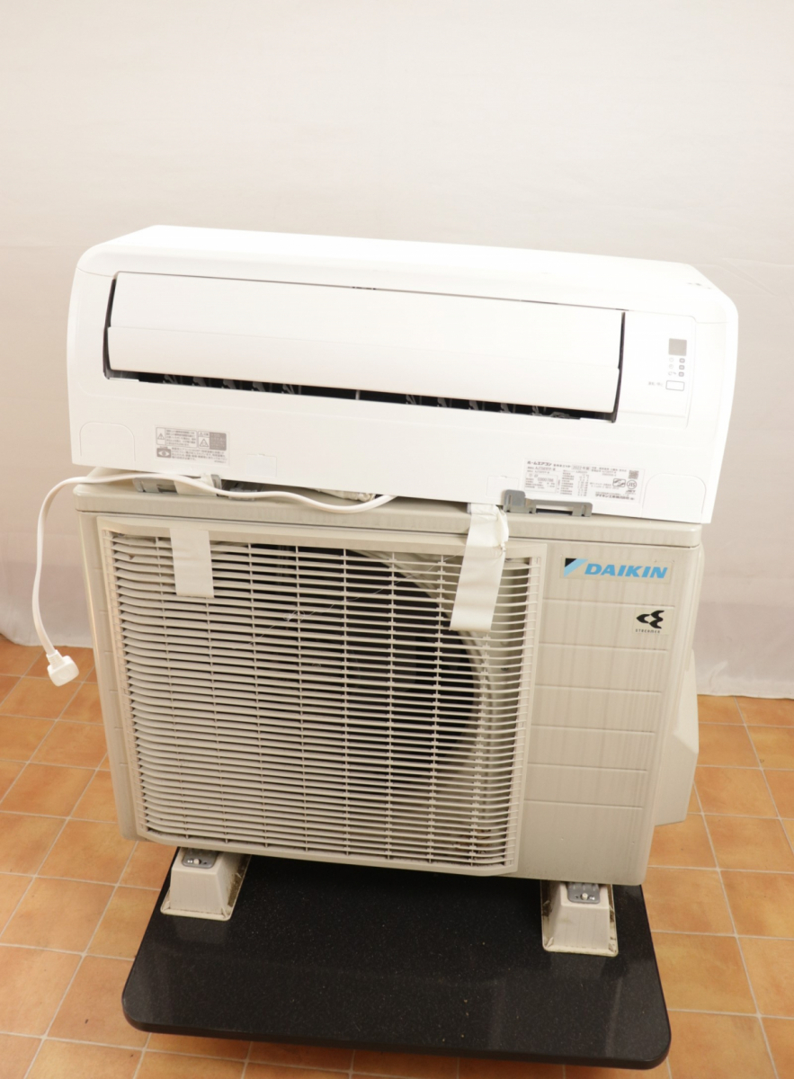 ★DAIKIN AJT56YFP-W AJR56YFP ダイキン ルームエアコン 室外ユニット 冷房 暖房 兼用 分離形 空冷式 室内機 室外機 050JJMJH68の画像1