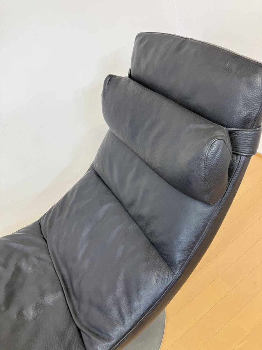 ナツッジ　イタリア　NATUZZI 総本革　1人用　　チェアー　ソファー　回転式　ベッド　ヴィンテージ　美品_画像4