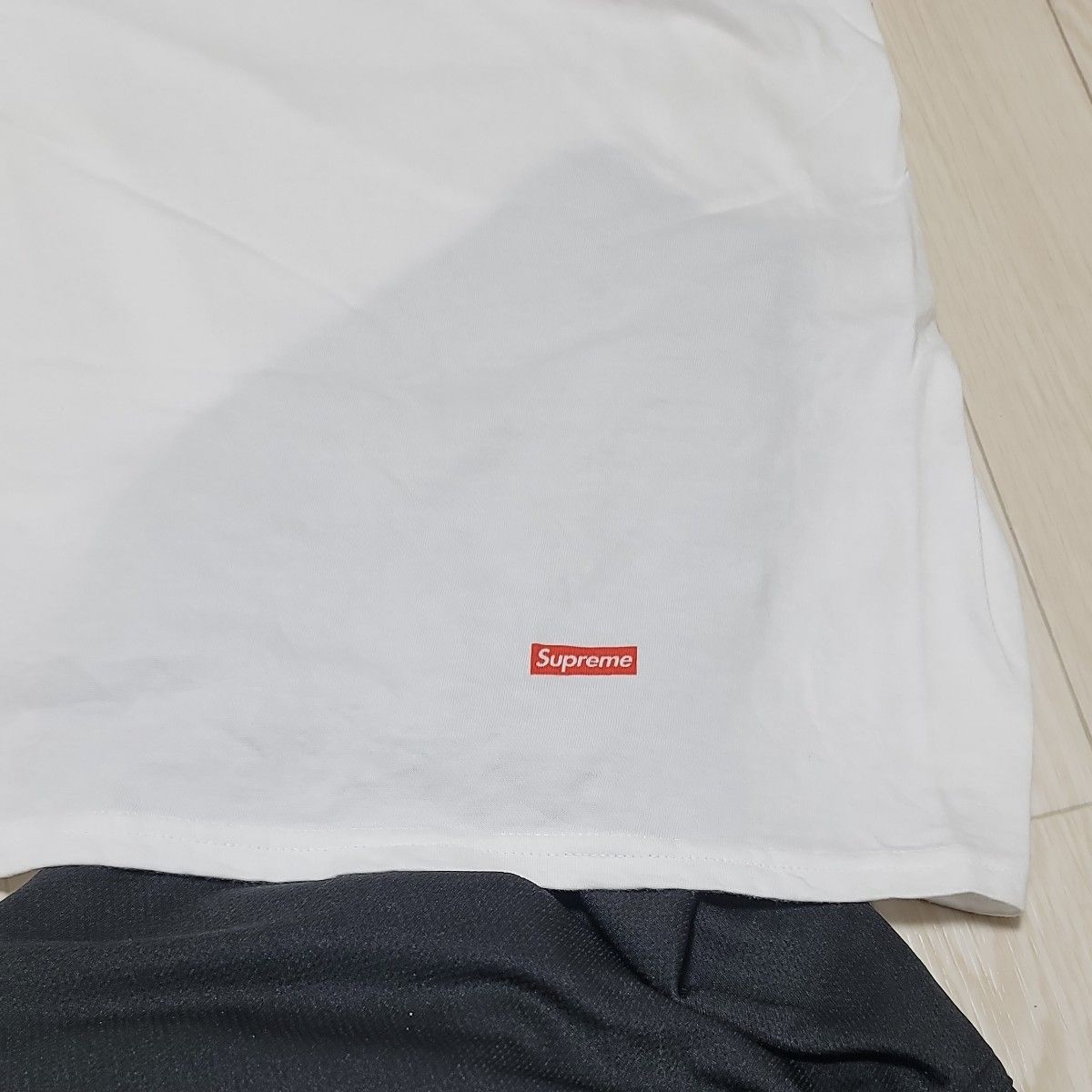 新品！Supreme　Hanes　半袖Tシャツ　白　1枚　シュプリームTシャツ　M　シュプリームヘインズコラボ