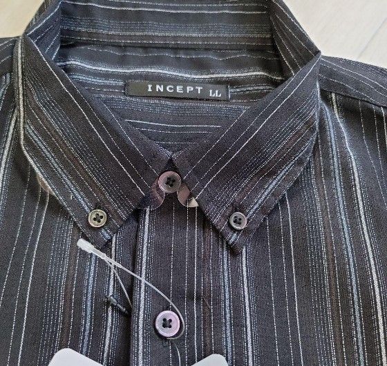 【新品タグ付き】メンズ長袖シャツ　XL　黒ストライプシャツ　涼しげシャツ　羽織るだけで様になる