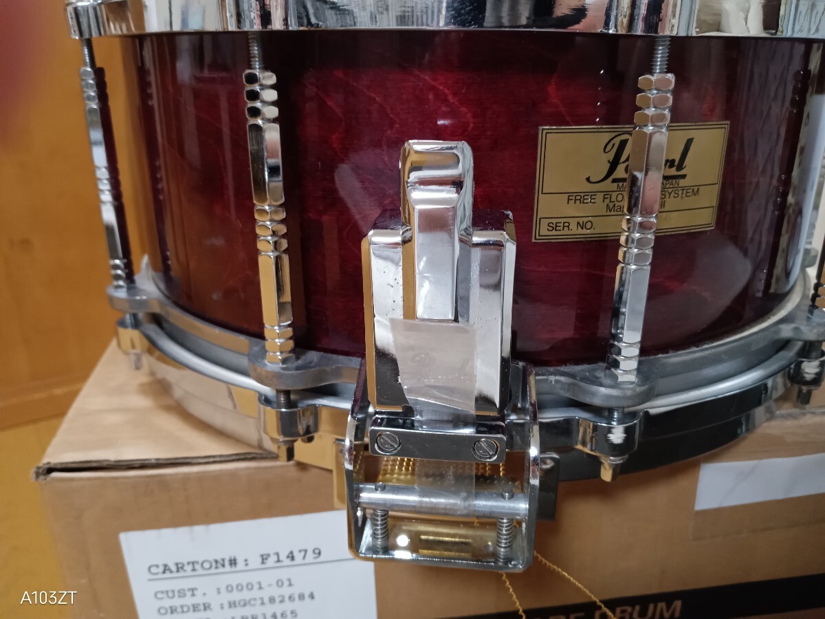 Pearl パール snaredrum スネアドラム FREE FROATING SYSTEM Maple Shell Cherry Red MADE IN JAPAN snare drum スネア ドラムの画像2