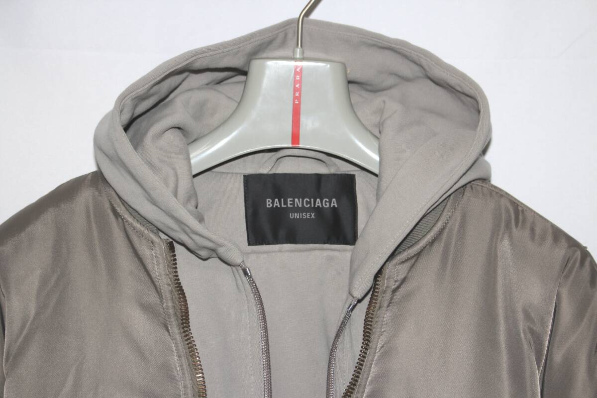 BALENCIAGA PARIS ALL IN BOMBER JACKET 試着程度 バレンシアガ オールインボマージャケット フライト MA-1 23AW ダークベージュ 正規品_画像5