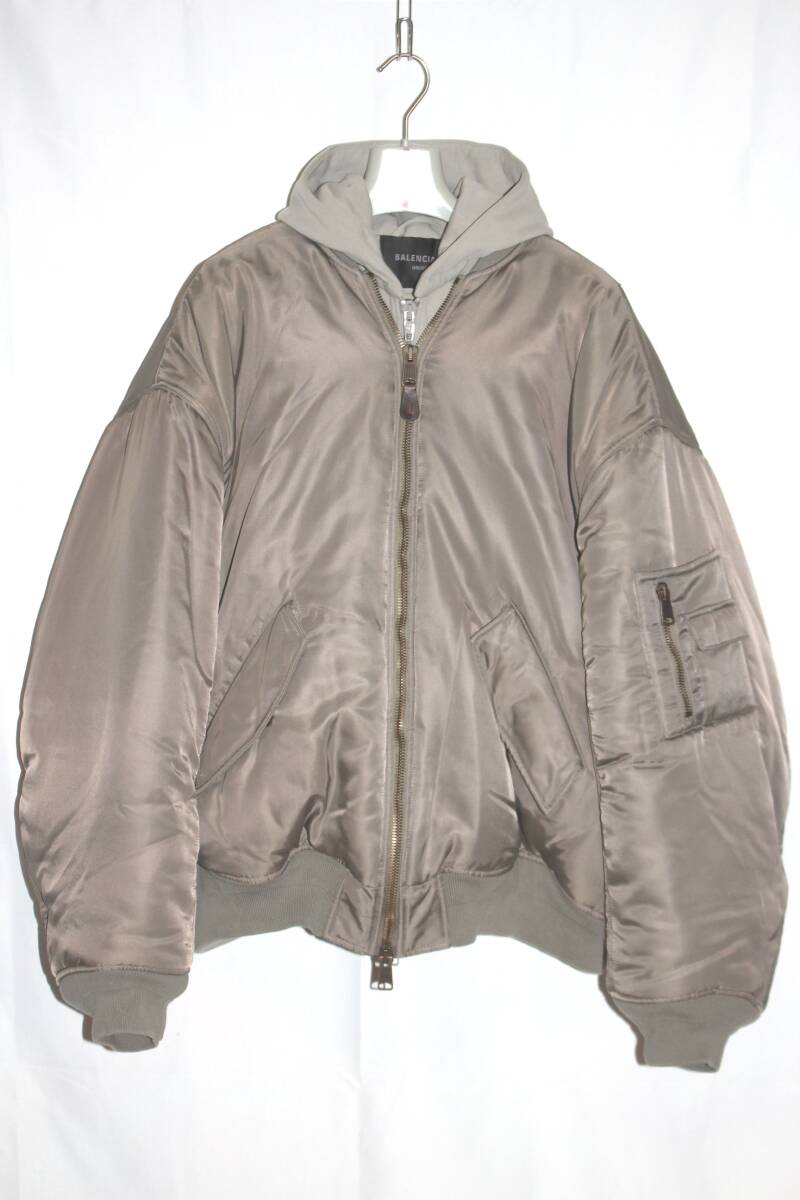 BALENCIAGA PARIS ALL IN BOMBER JACKET 試着程度 バレンシアガ オールインボマージャケット フライト MA-1 23AW ダークベージュ 正規品_画像1