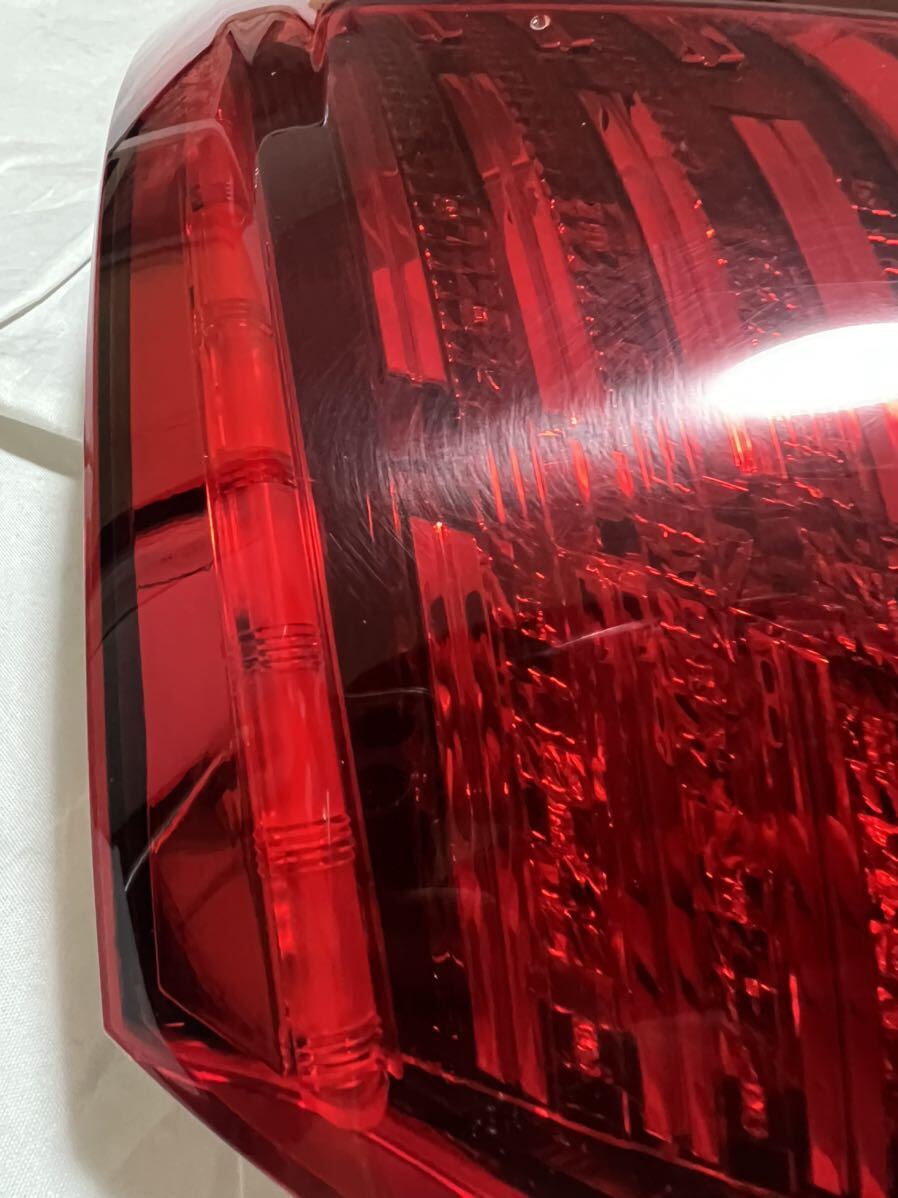  beautiful goods Crown Royal ru210 series right tail lamp STANLEY 30-404 GRS210/GRS211/AWS210/AWS211 Toyota original crack less beautiful 2018 year 