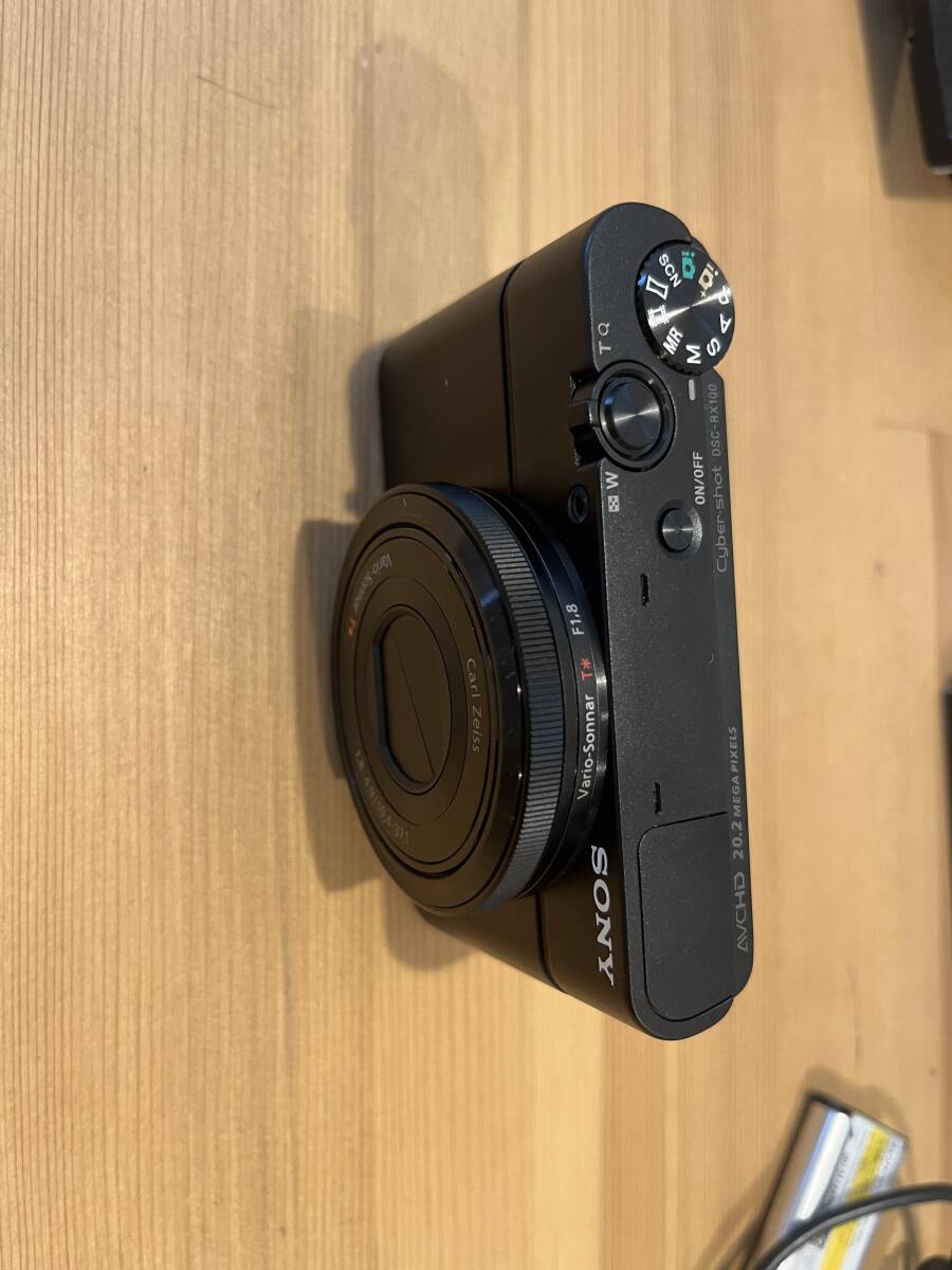 ソニー SONY Cyber-Shot DSC-RX100 デジタルカメラ _画像3